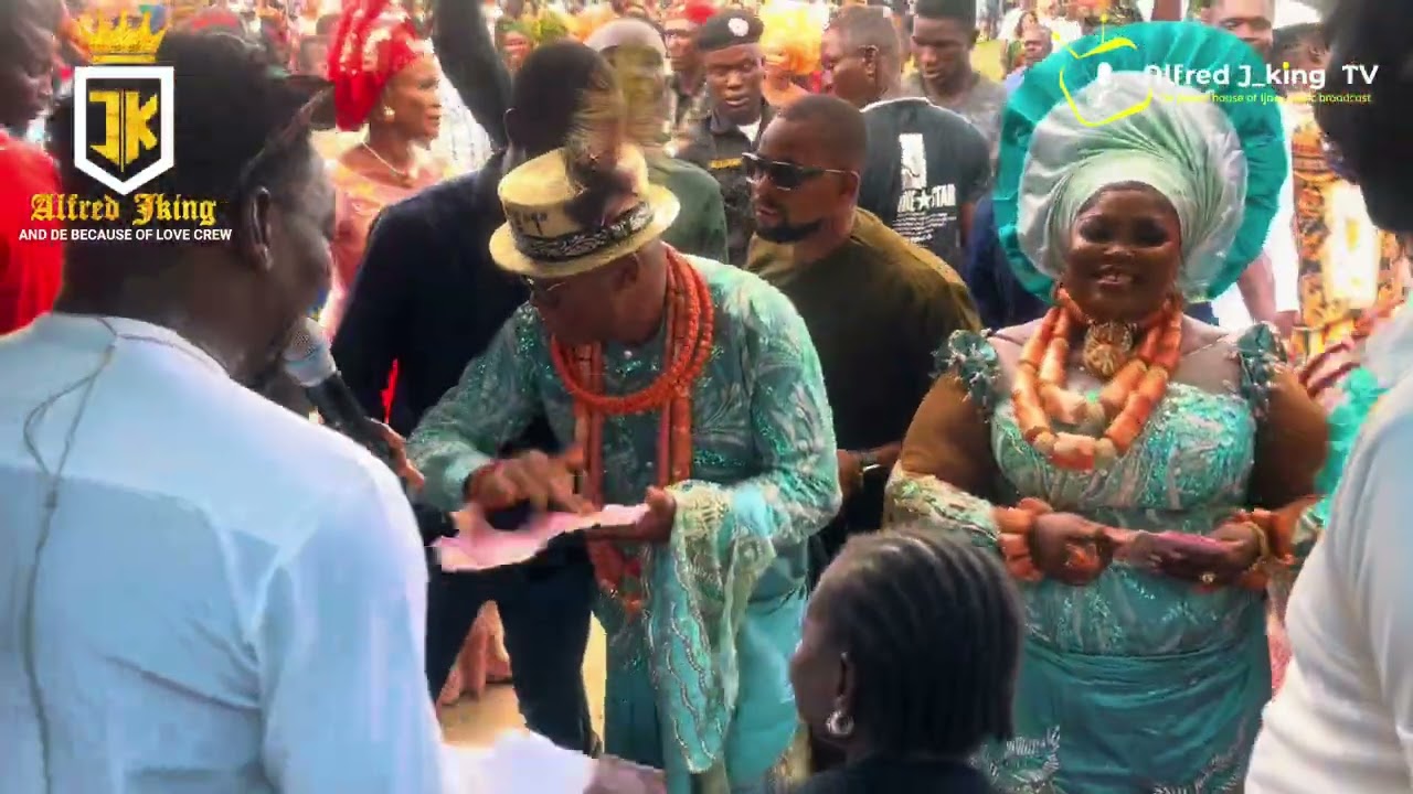 Reminiscing Jking's performance at Oporoza Community in Gbaramatu Kingdom.