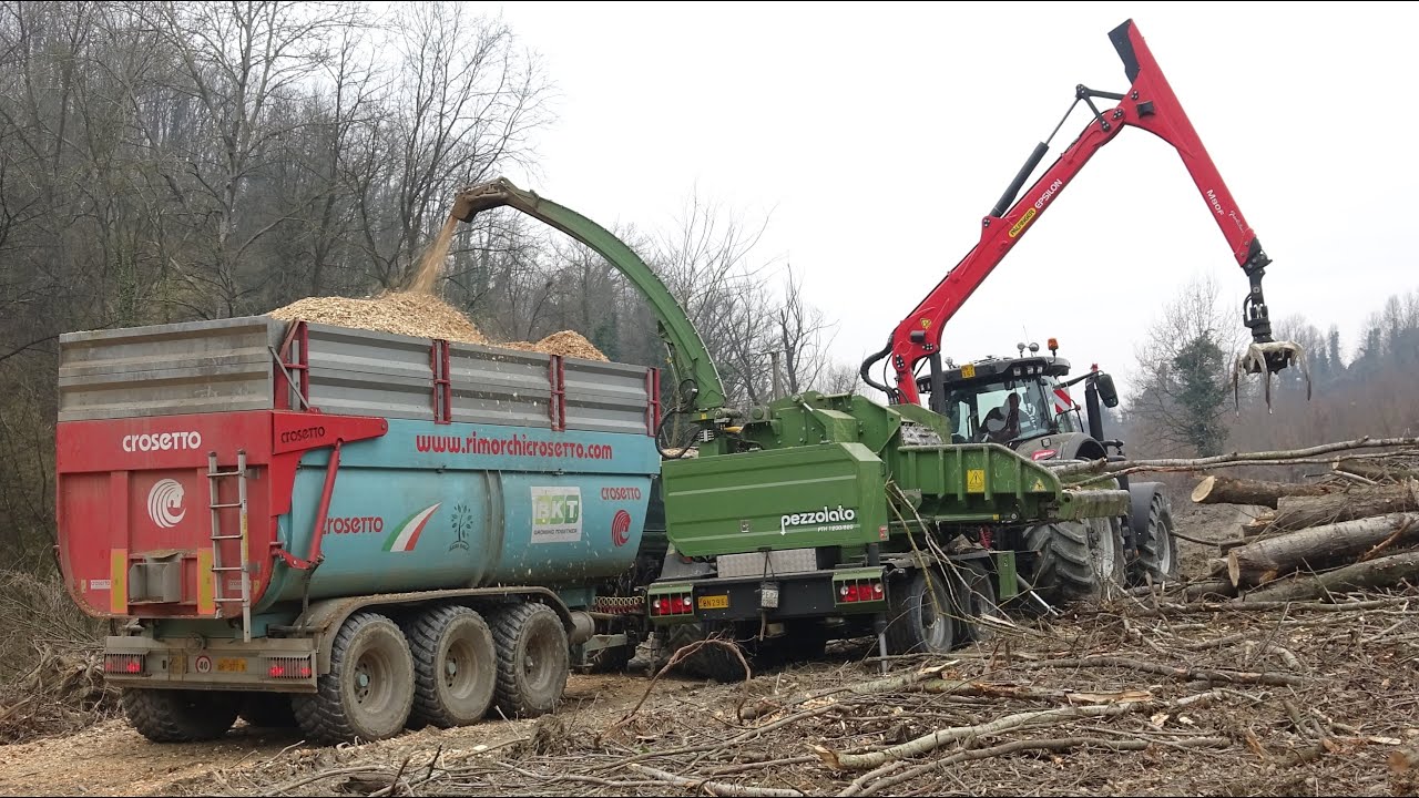 Valtra S374 | Pezzolato PTH 1200/820 | Fendt | John Deere | Cippatura