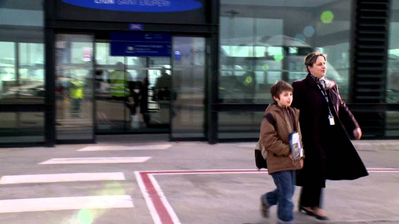 Aéroports de Lyon : comment faire voyager un mineur non accompagné