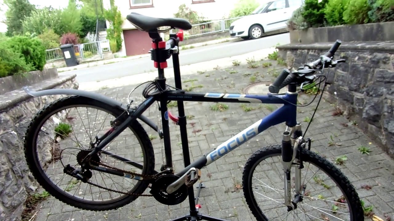 2000er Focus Bike Rebuild - From trash back to the woods