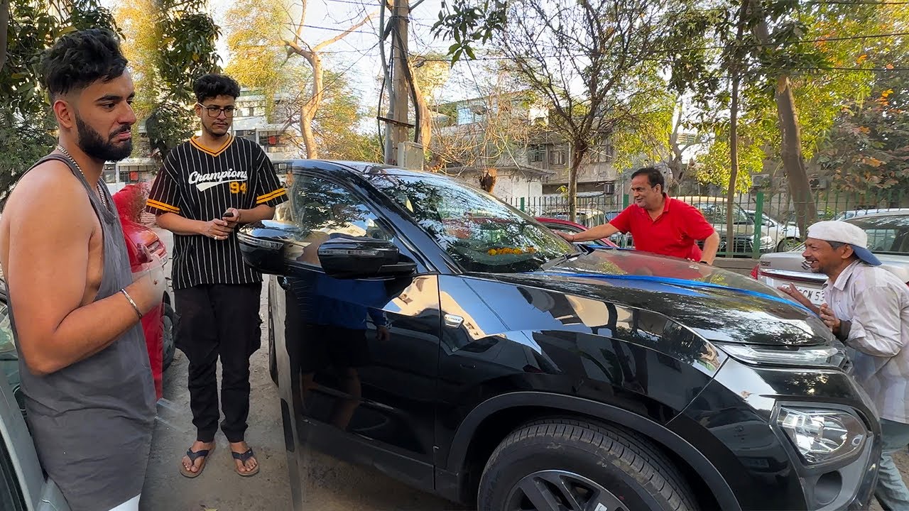 Pehle Din Hi New Car Ko Kya Ho Gaya