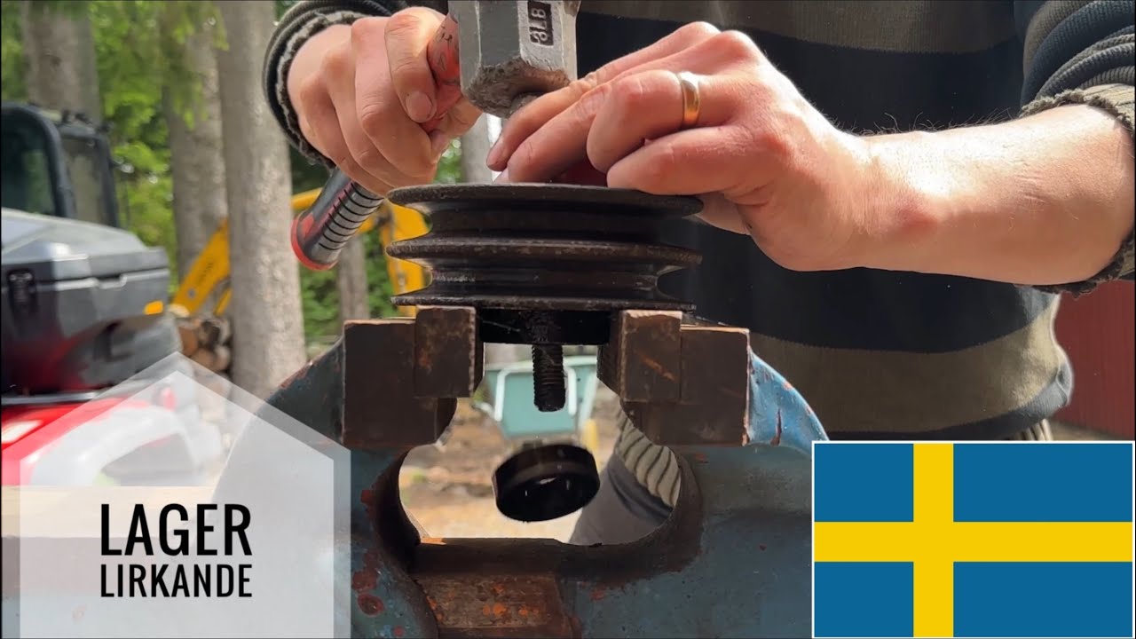 Husqvarna Rider; Demontering och byte av kullager i dubbelremhjulet