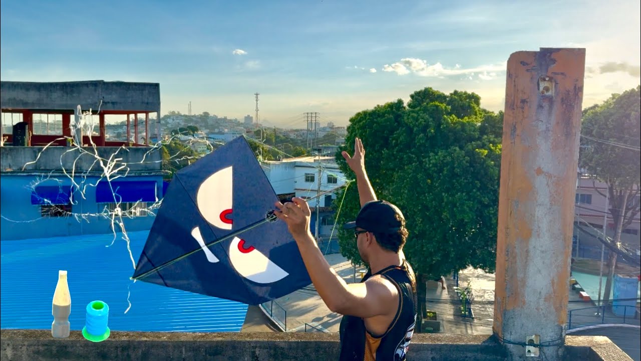 Pipão Malvado buscando de cima da Laje as Pipas de Cerol passado 
