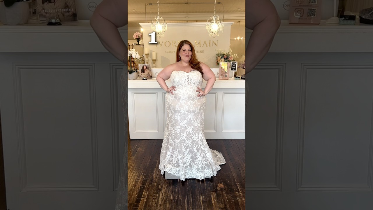 👰🏻&zwj;♀️Choose My Strapless Wedding Gown! Lace or Satin? #weddingdress #plussize