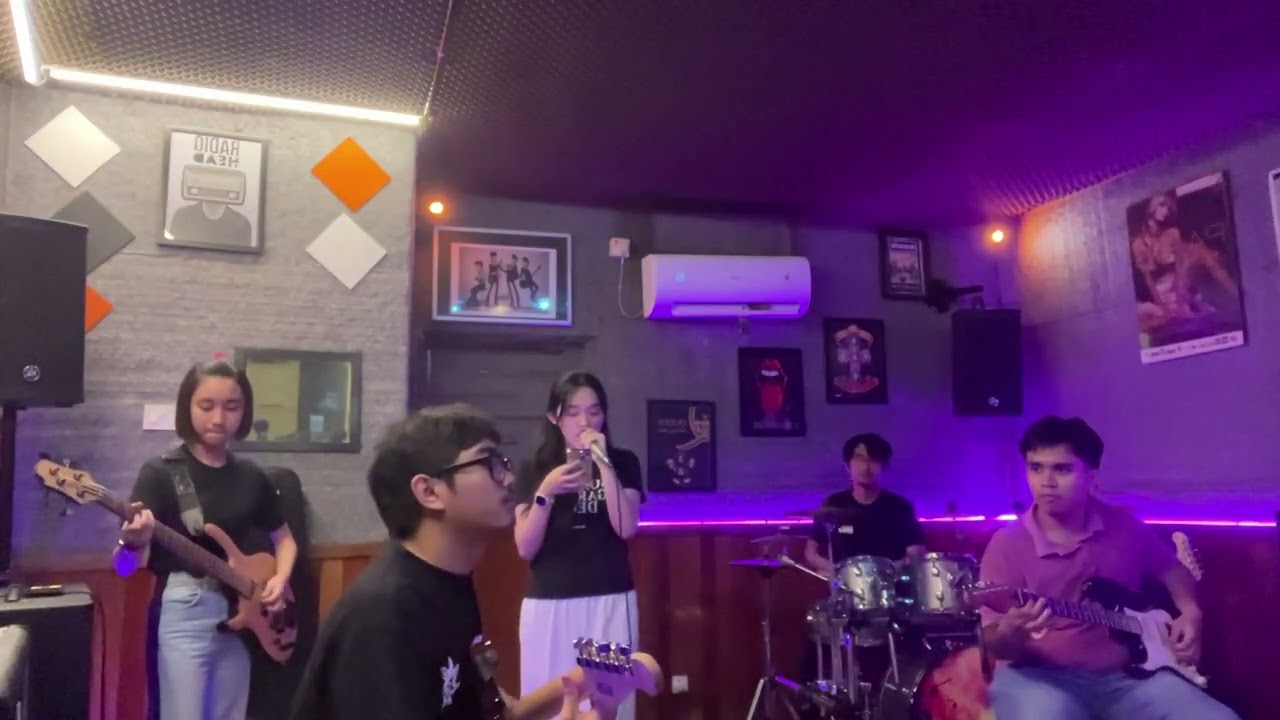 It's Gonna Be Okay - Out Of The Blue (Cover)