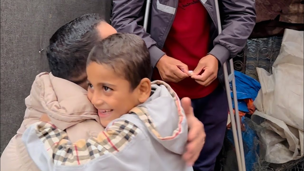 سعادة النازحين