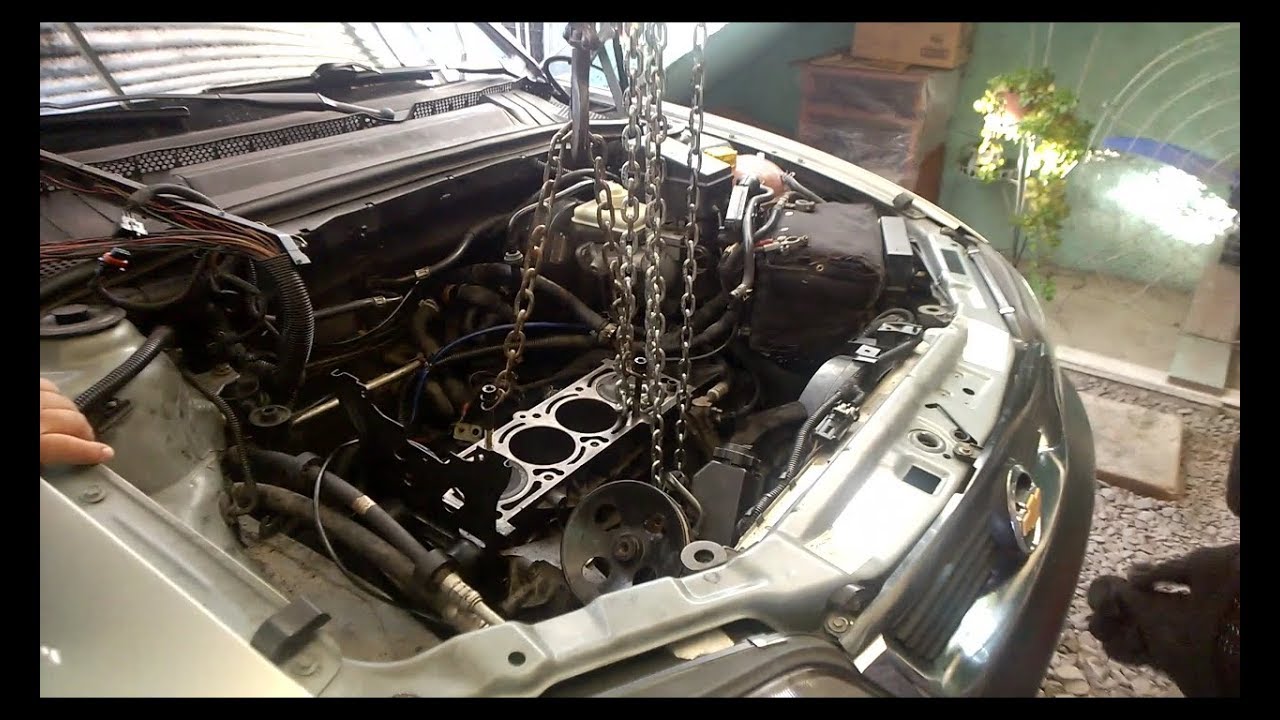 Reforma completa Motor VECTRA.Tirando POR CIMA.
