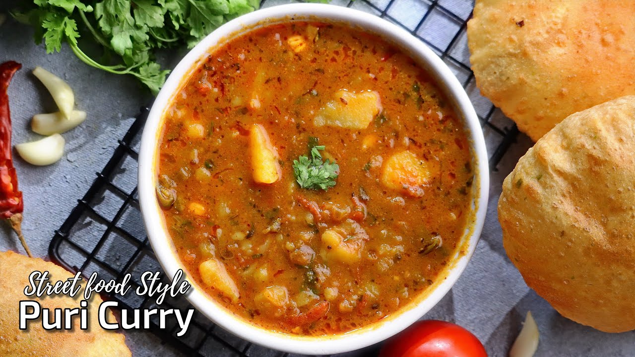 డిల్లీ స్టైల్  పూరీ కర్రీ Aloo curry for puri | Street food style aloo curry in Telugu @VismaiFood