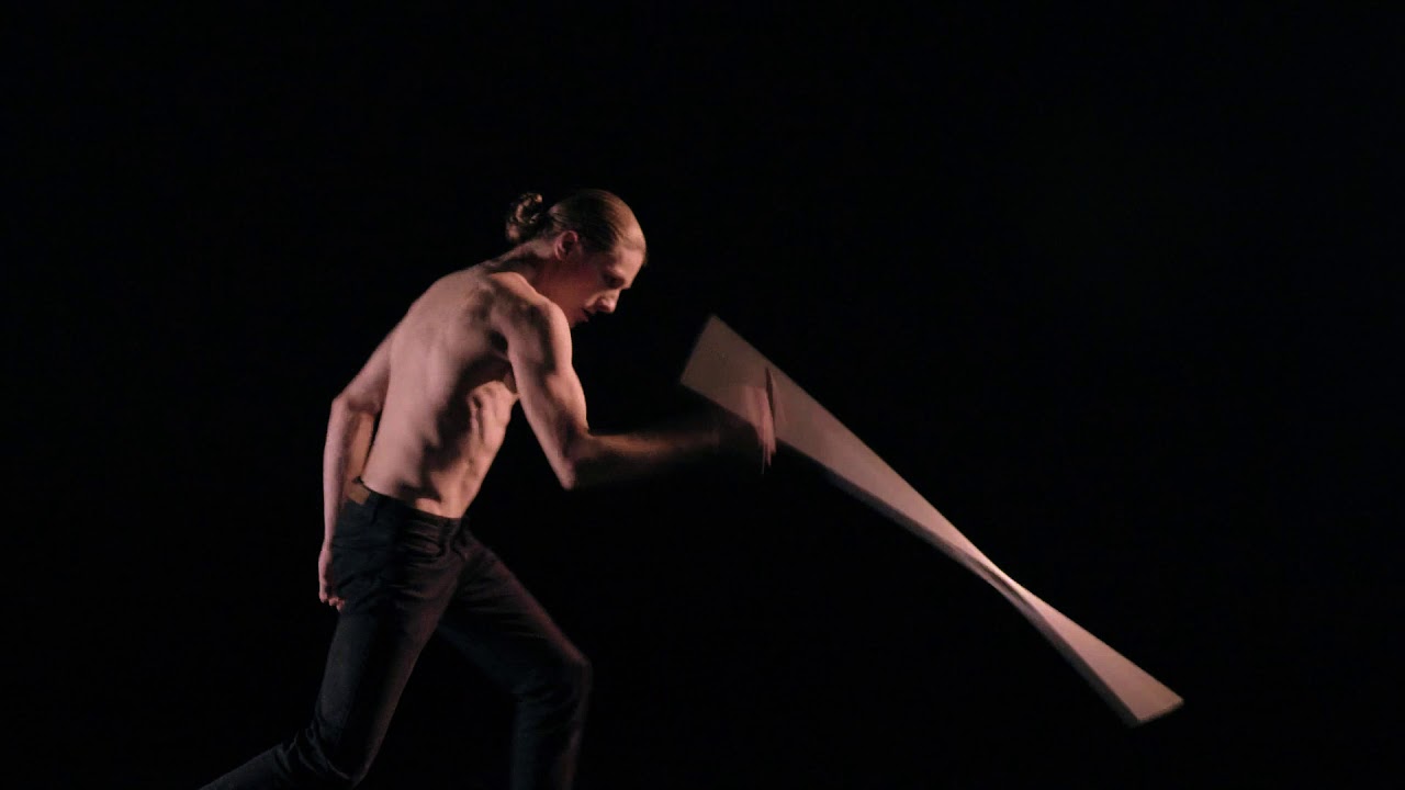 Pavlo Vyshnevskyi (juggling a stick)