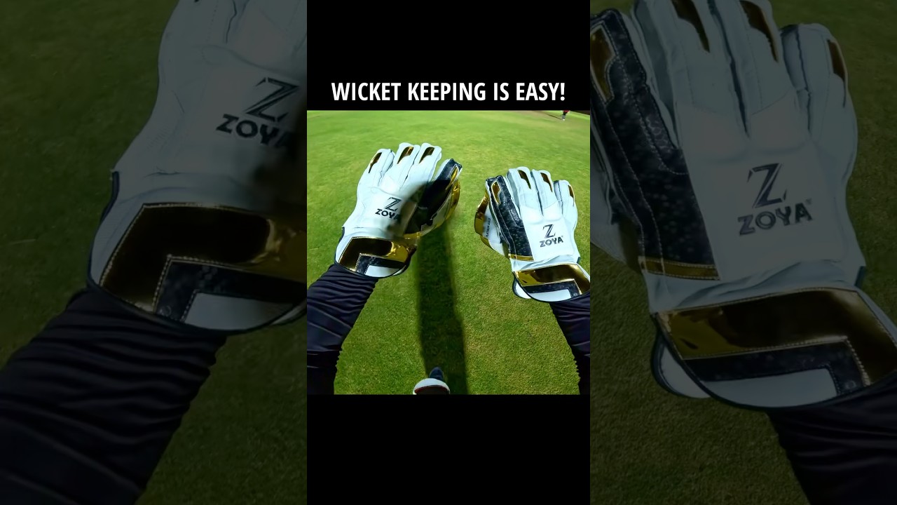 WICKET KEEPING IS EASY WITH ZOYA PLATINUM GOLD WK GLOVES😍 #cricket #cricketshots #cricketfans #ipl