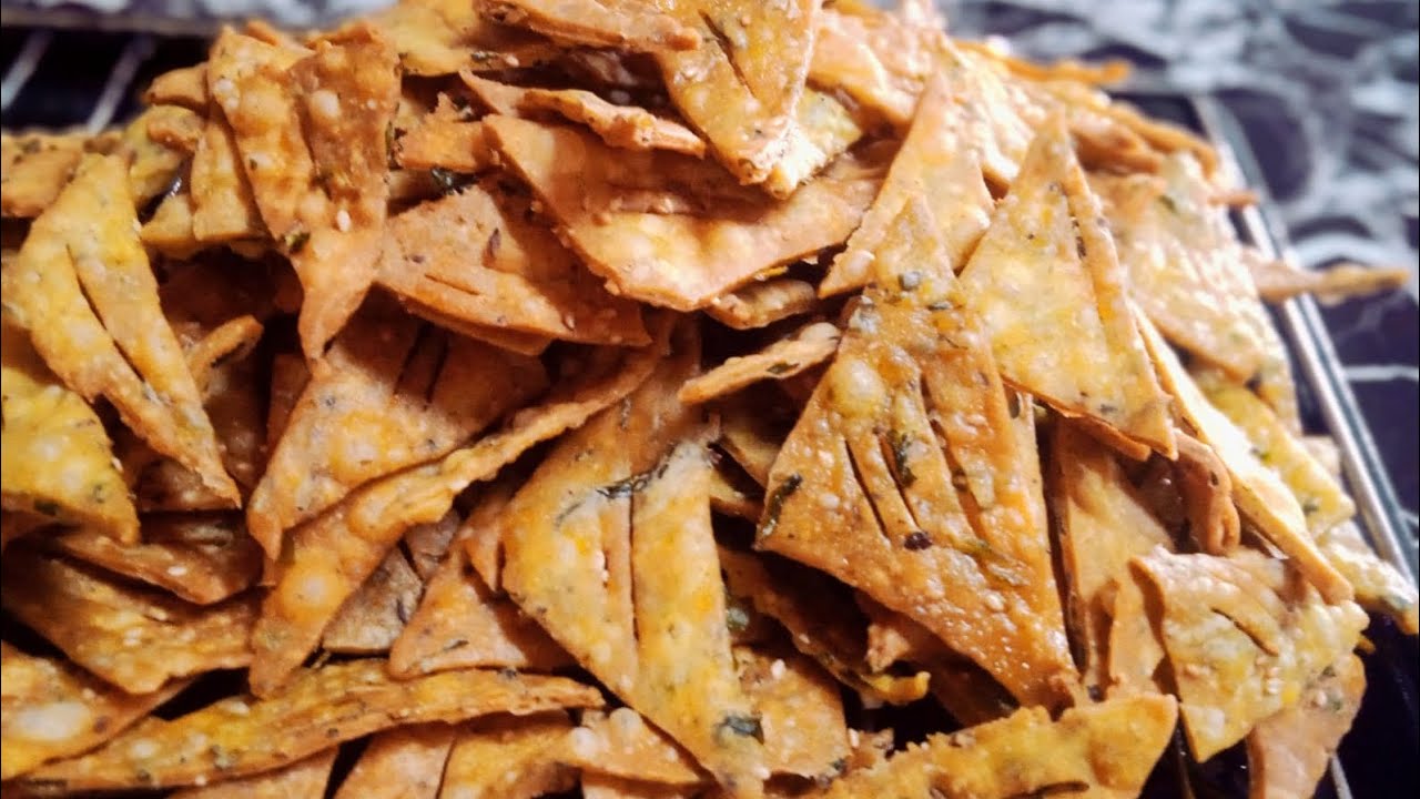 Methi Ki Mathri Racpie | food Indian presents |cooking channel. |viral video  |food 