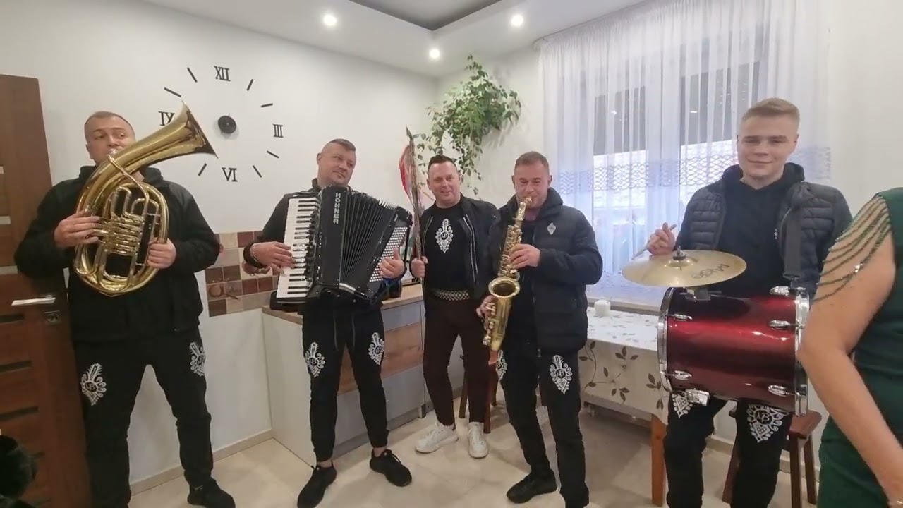 Ale Biesiada wracamy do tradycji 🪗🎸🎺🎷 Oglądaj dobrze 🎷