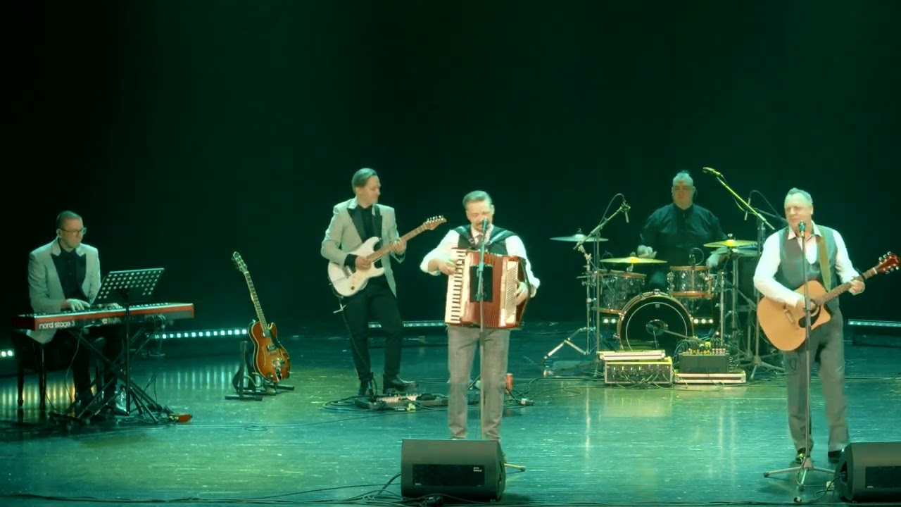 DZIMTĀS MĀJAS /Artis Šimpermanis/ MC Orķestris/ Māris Blāze/ LIVE