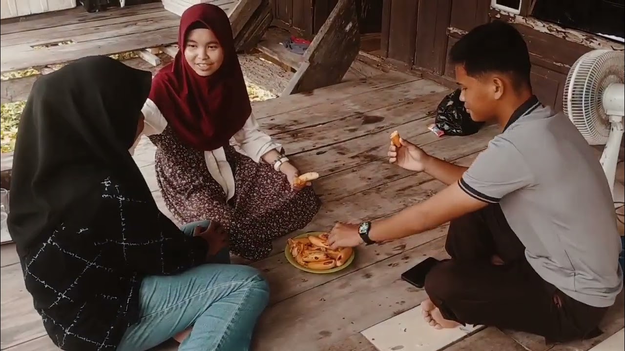 PEMBUATAN FILM PENDEK YANG BERTEMA 