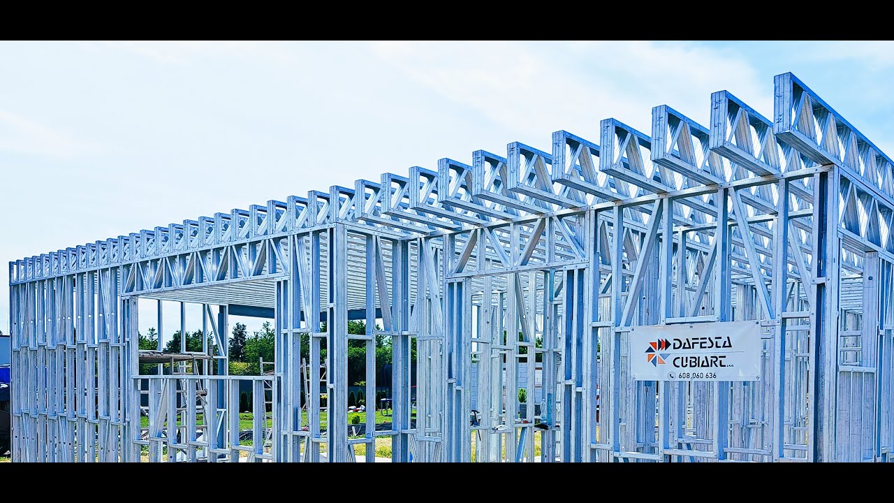 Stavba rodinn&eacute;ho domu z tenkostěnn&eacute; ocelov&eacute; konstrukce