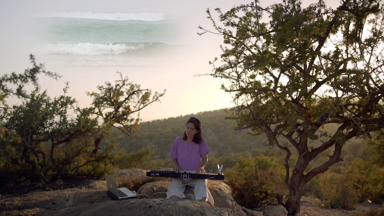 Lointaine Contrée (session live dans la montagne)