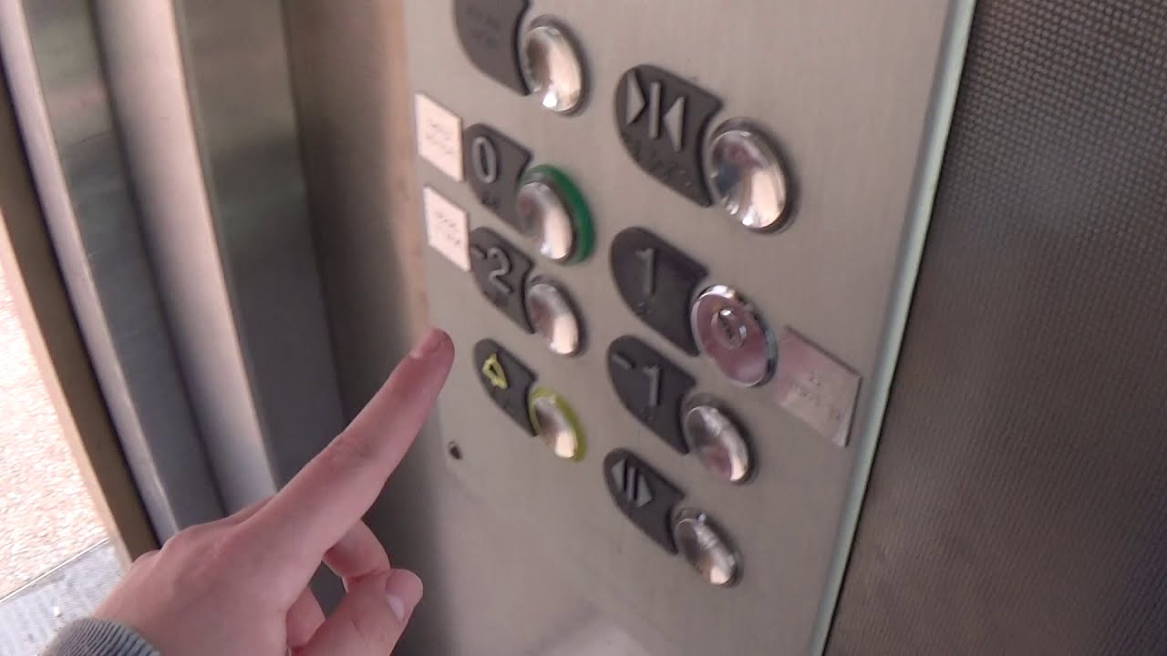 (R3) 1989 Electra (mod. 2014) hydraulic glass elevator @ City Garden, Tel Aviv, Israel.