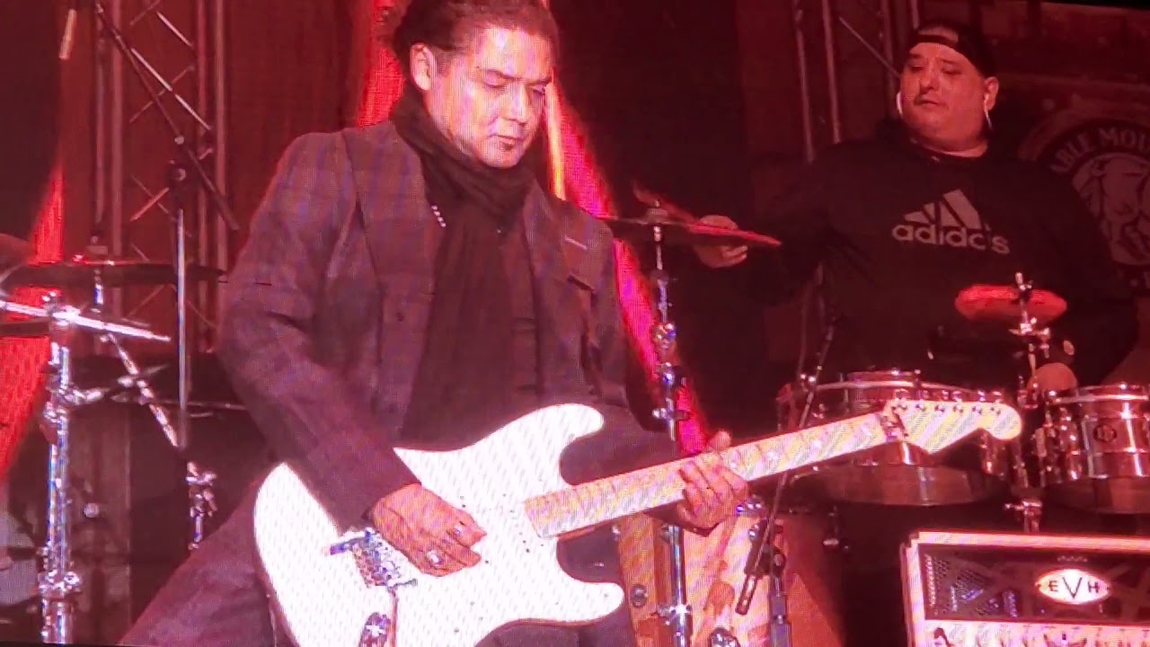 Chris Perez's Guitar Solo at the Big Fresno Fair 10/9/21