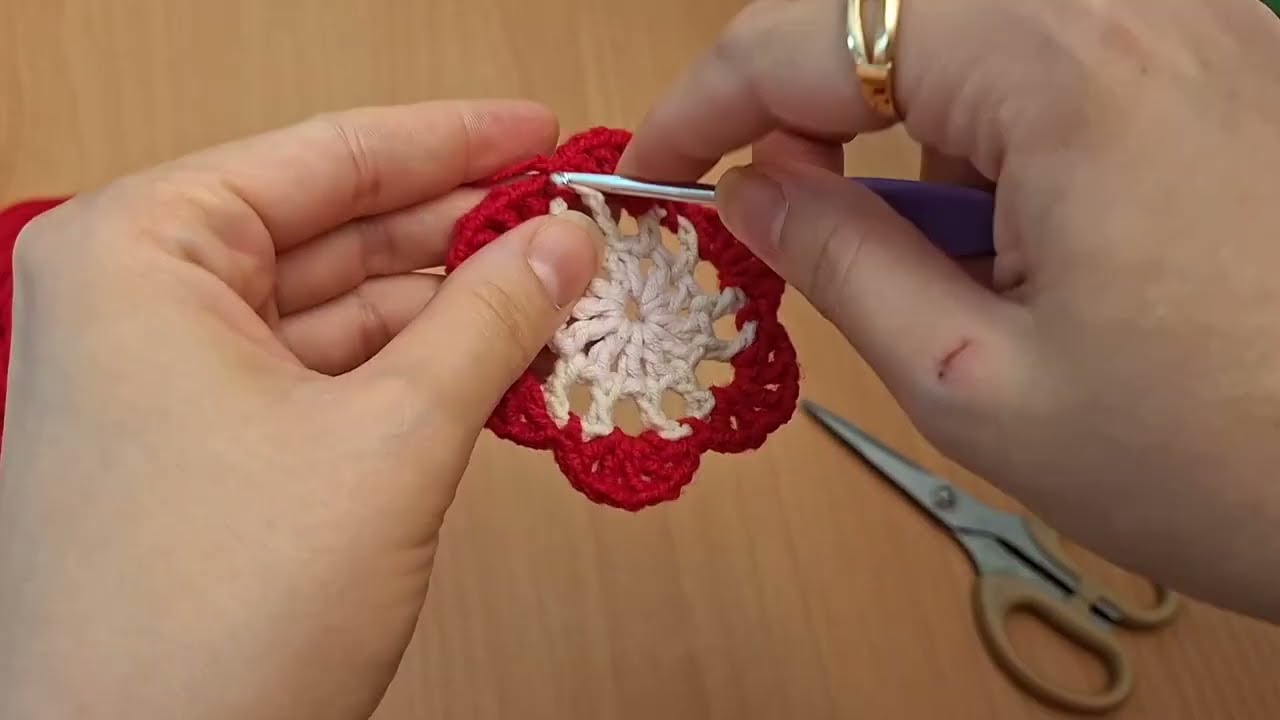 Easy & Beautiful Crochet Flower 🌸 | Simple Flower Pattern Tutorial for Beginners 🧶