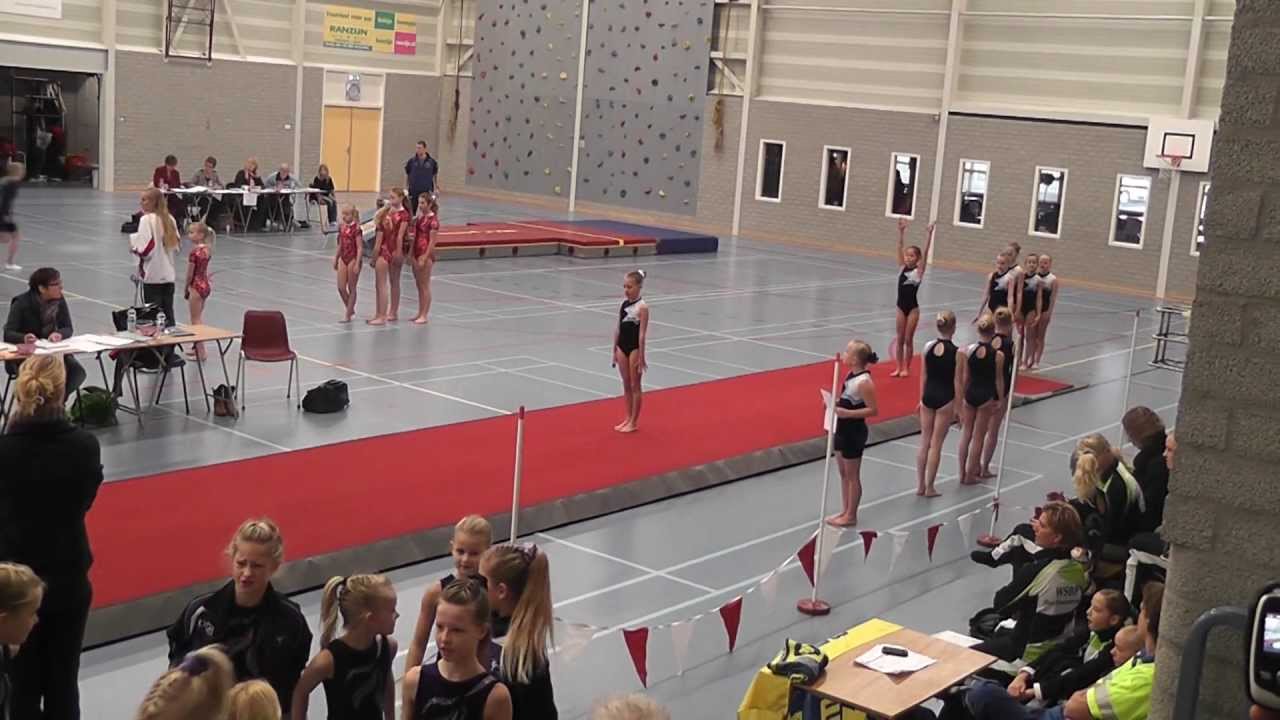 groepsspringen Sneek2012 tumbling