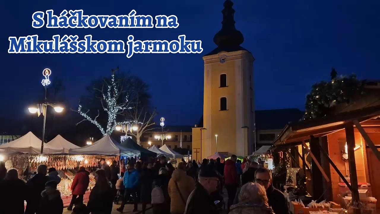 S háčkovanými výrobkami na Mikulášskom jarmoku