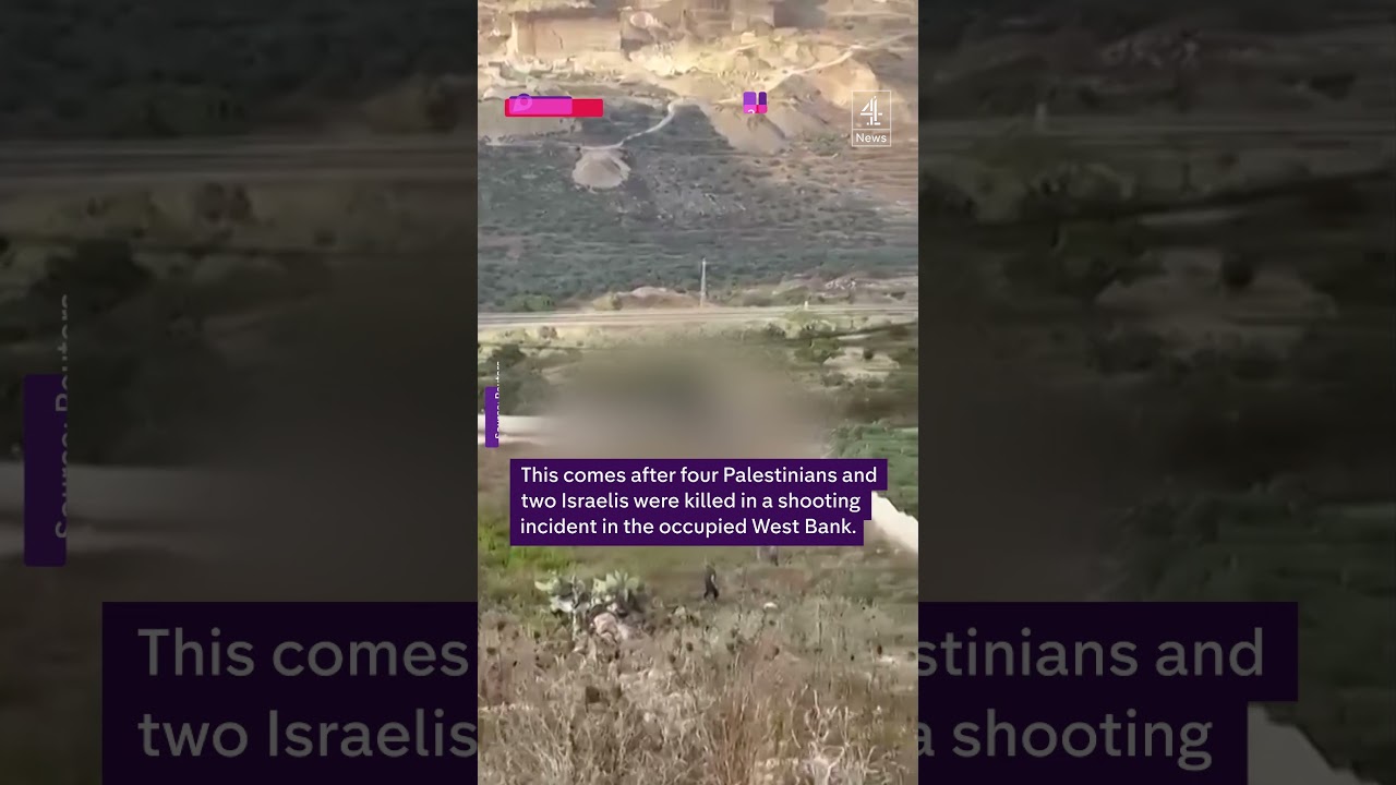 Israeli settlers set mosques on fire in West Bank