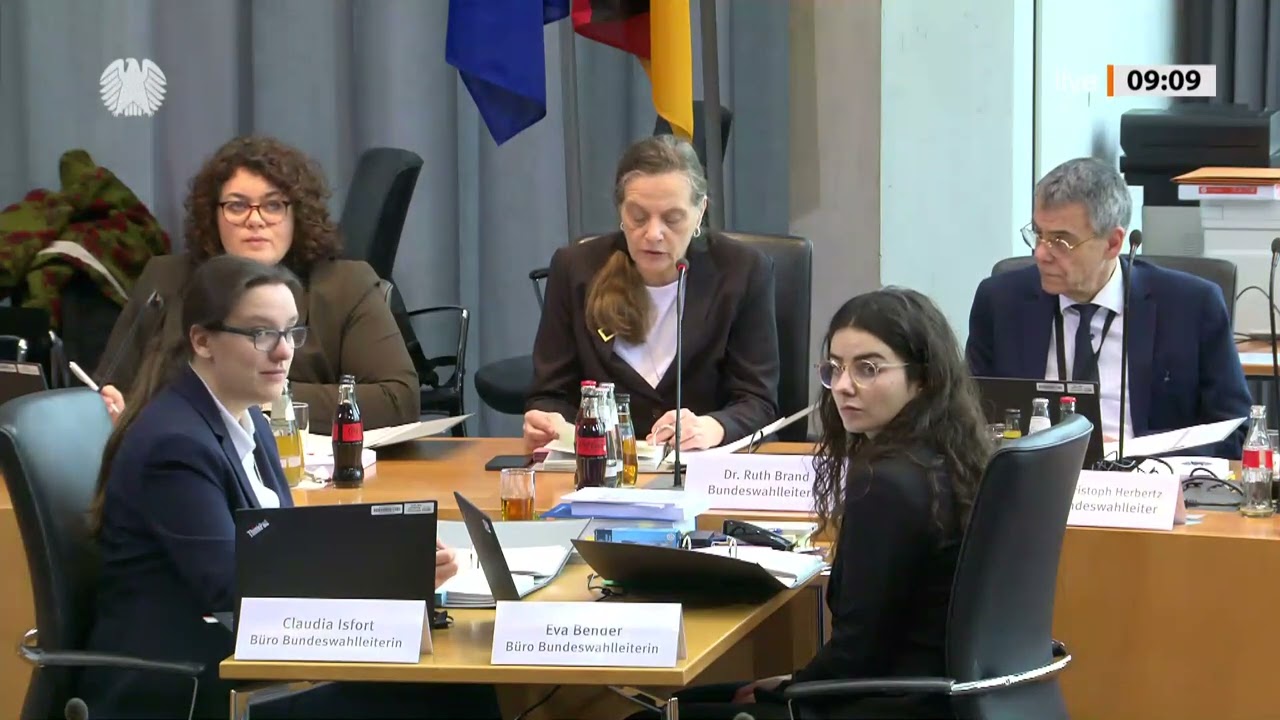 Beschwerden zurückge­wiesen oder verworfen – nur MLPD erfolgreich