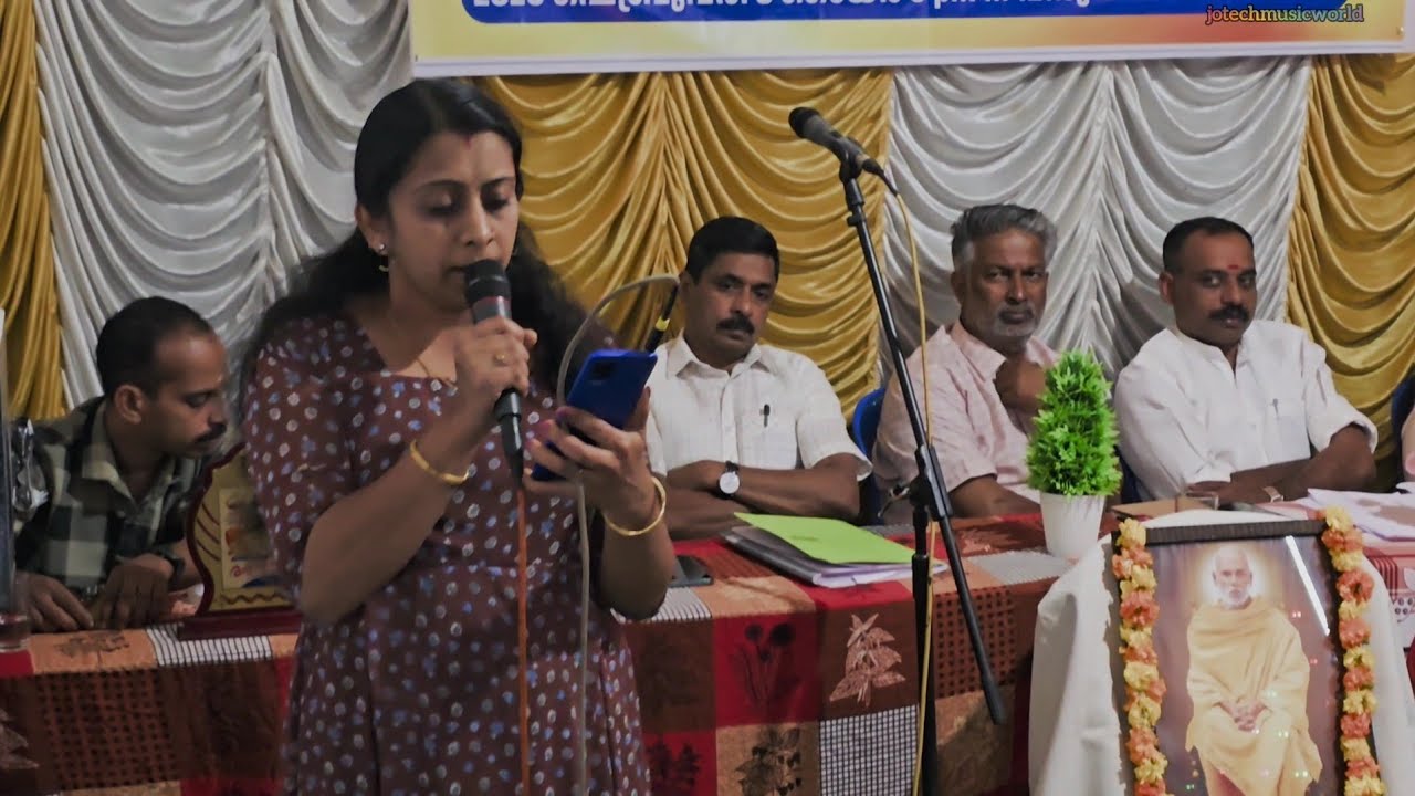 Remmiya kalesh പാടുന്നു 
