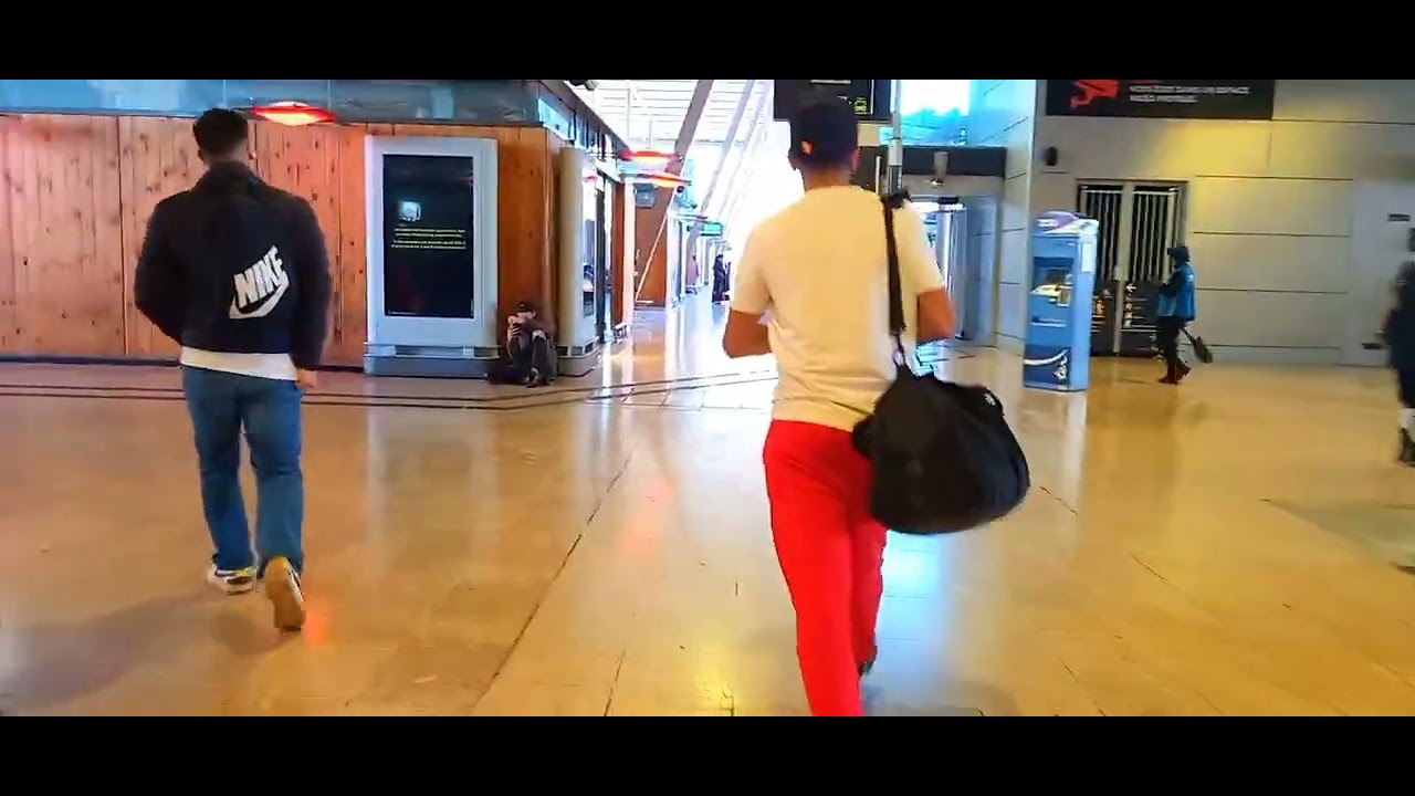  Exploring Marseille Saint-Charles Train Station & Metro 🚆🇫🇷 | Travel in Marseille