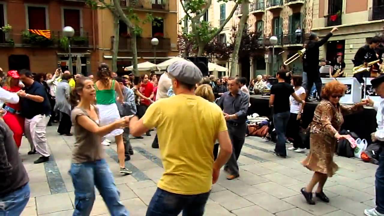 Easy Money - Sant Andreu Jazz Band (Live at the Barcelona Festival 2011)
