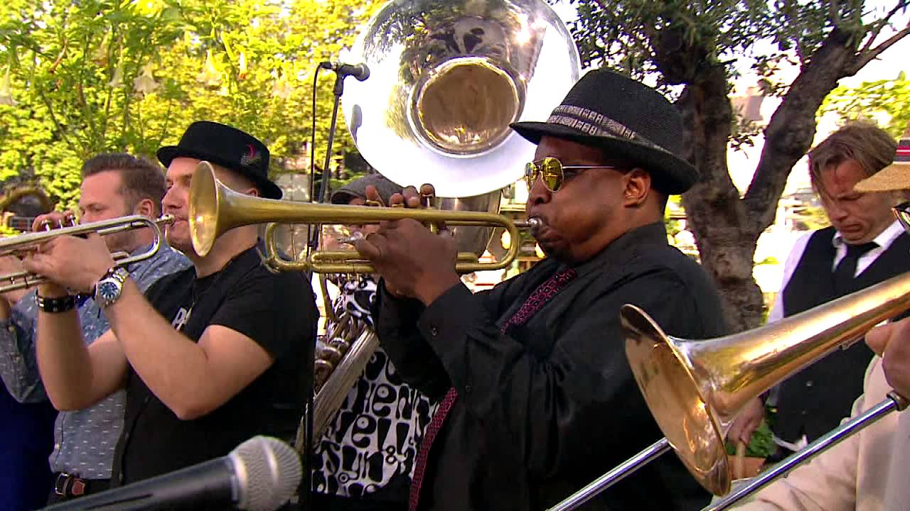 Tuesday Night Brass Band i Go' Morn DK Juli 2015 - This is it!