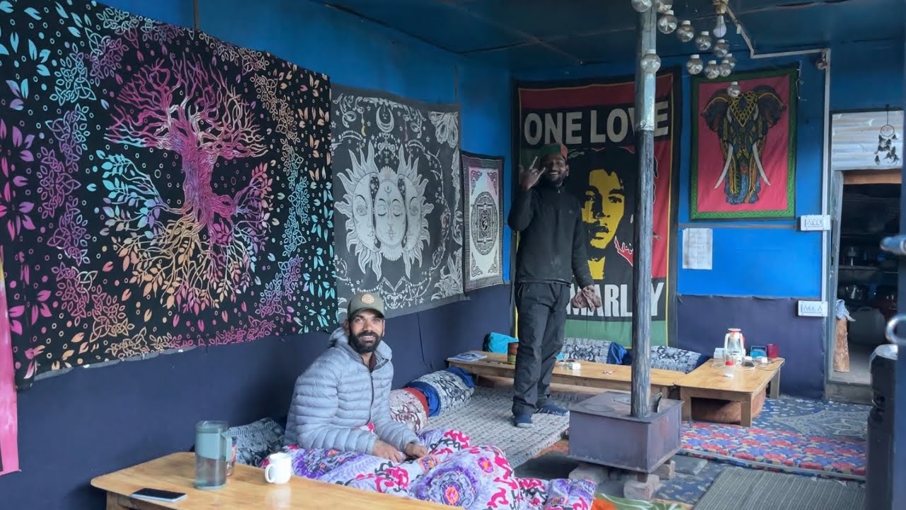 Tosh valley ka sabse famous cafe apne ajay bhai ka😍❤️🏔️