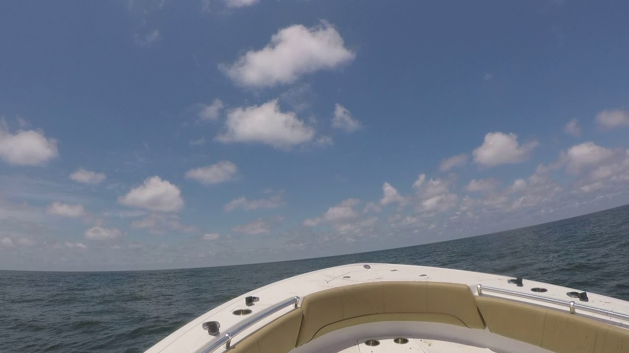 Sportsman 232 in 1 to 2 foot seas with waves at 32 mph