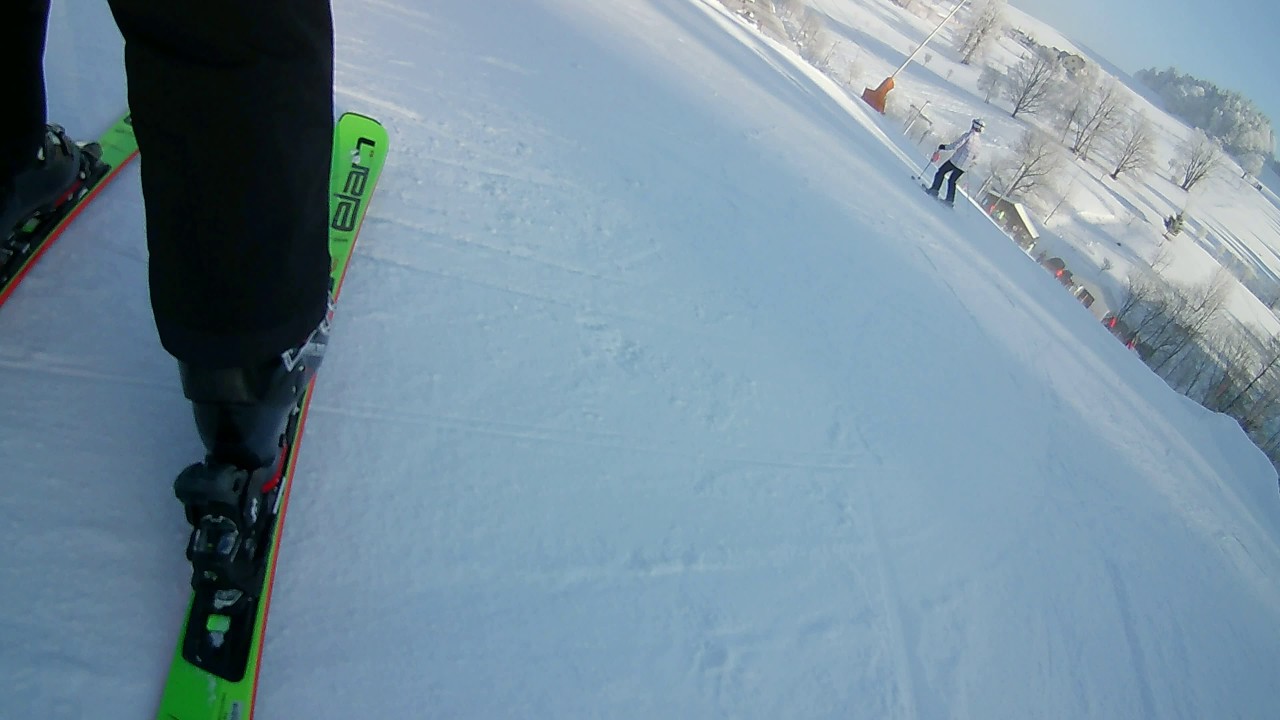 Elan RACE SLX 16/17 view from ski poles