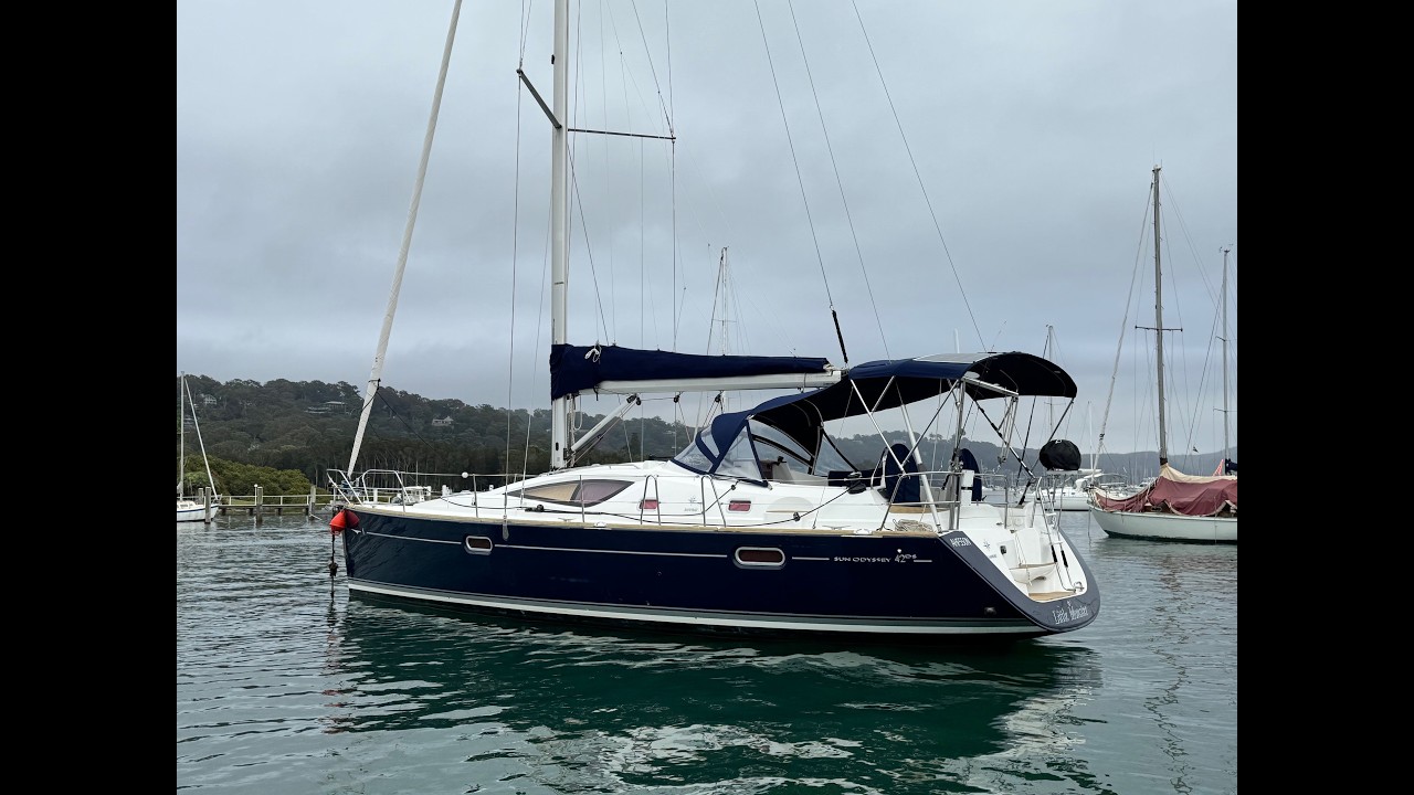 Performance Boating Sales: For Sale - 2009 Jeanneau 42 Deck-Saloon