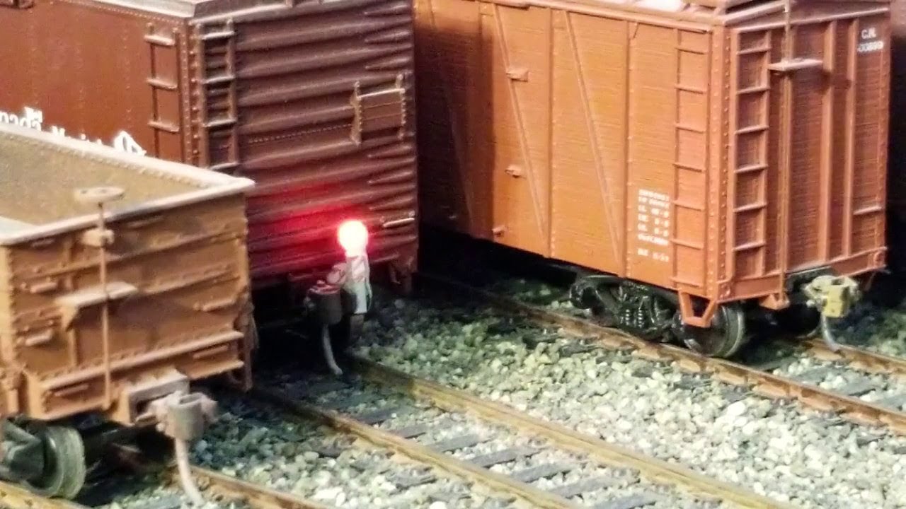 Building F.R.E.D. (the flashing rear-end device)
