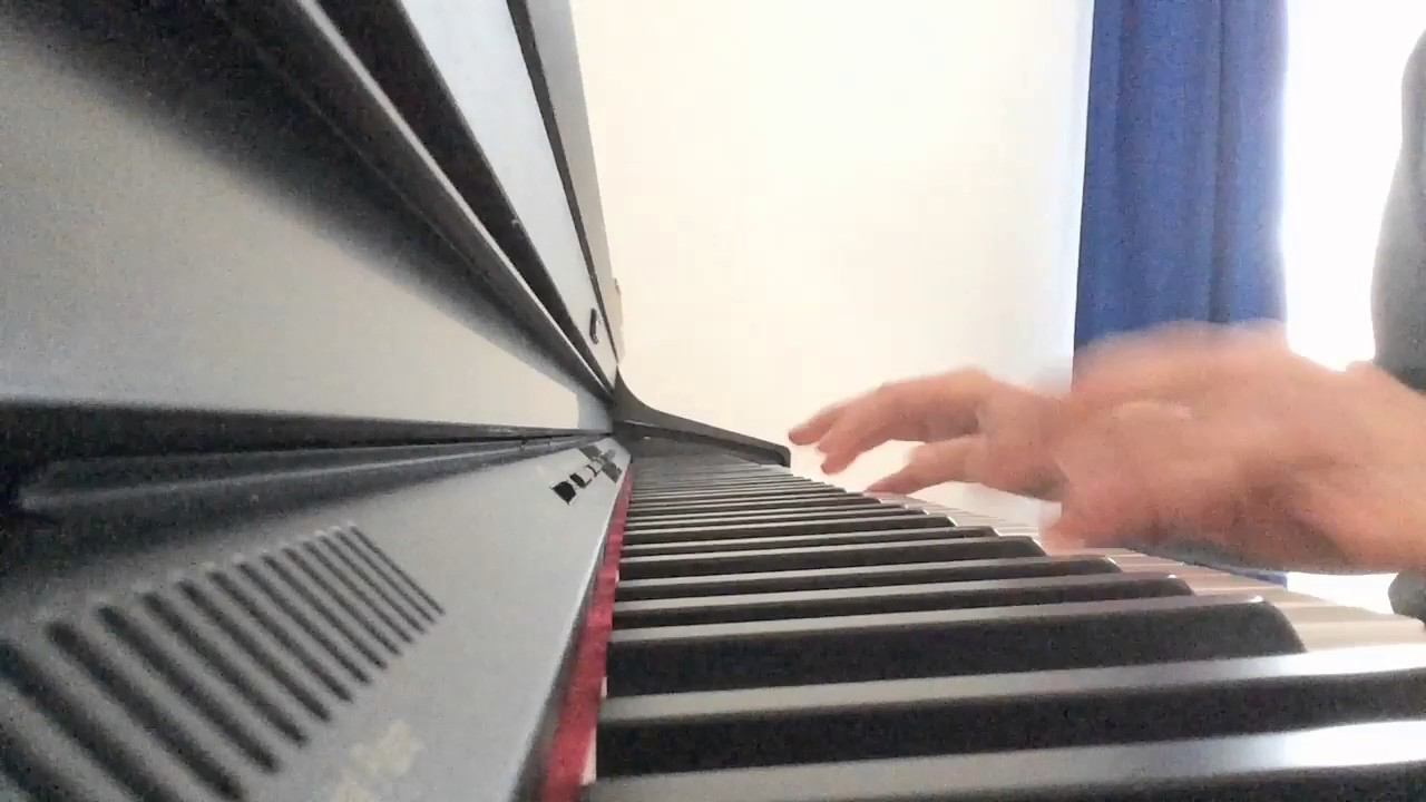 Mad World (Electric Piano sounds on Roland HP 302)