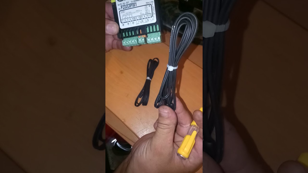 طريقة توصيل الترمسطات الرقمية carel كهربائيا