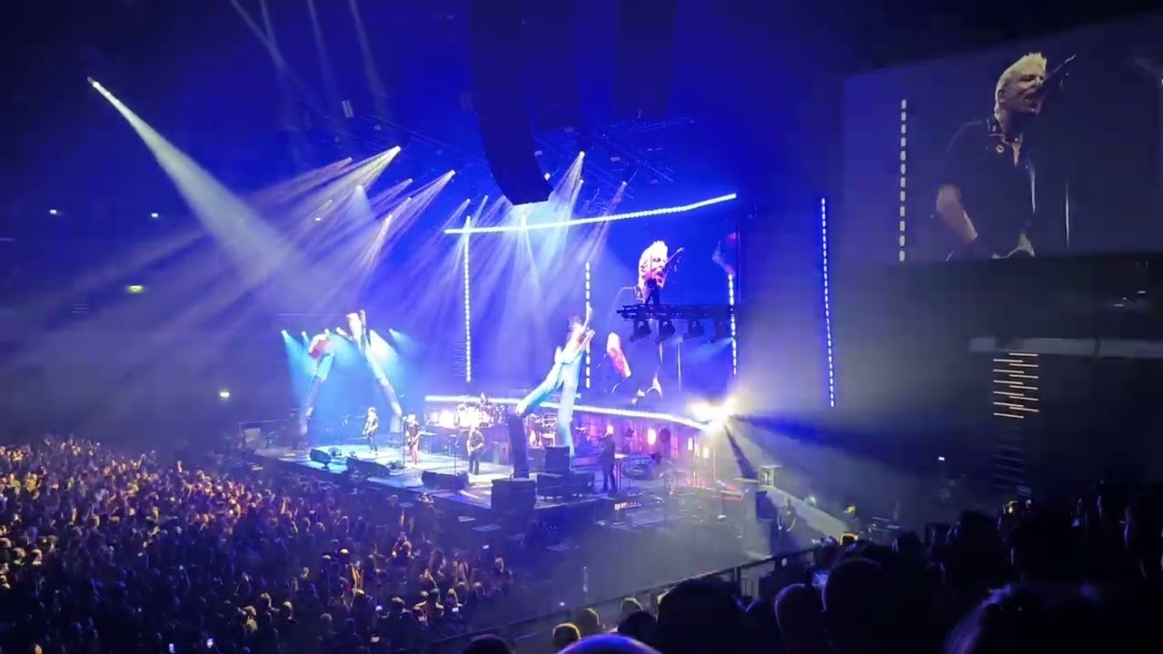 The Offspring - Pretty Fly (for a White Guy) Live Budapest | Hungary 2025.10.31