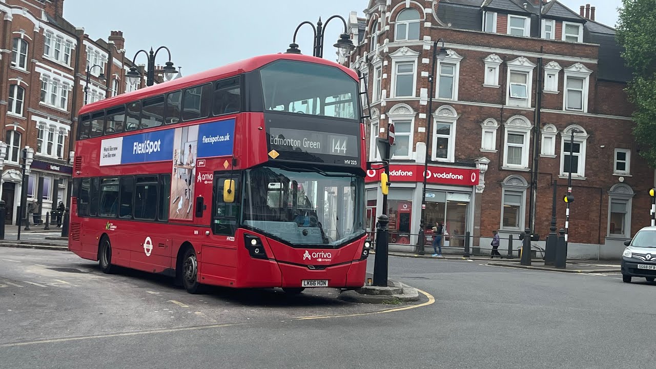 London bus route 144- Edmonton Green to Muswell Hill