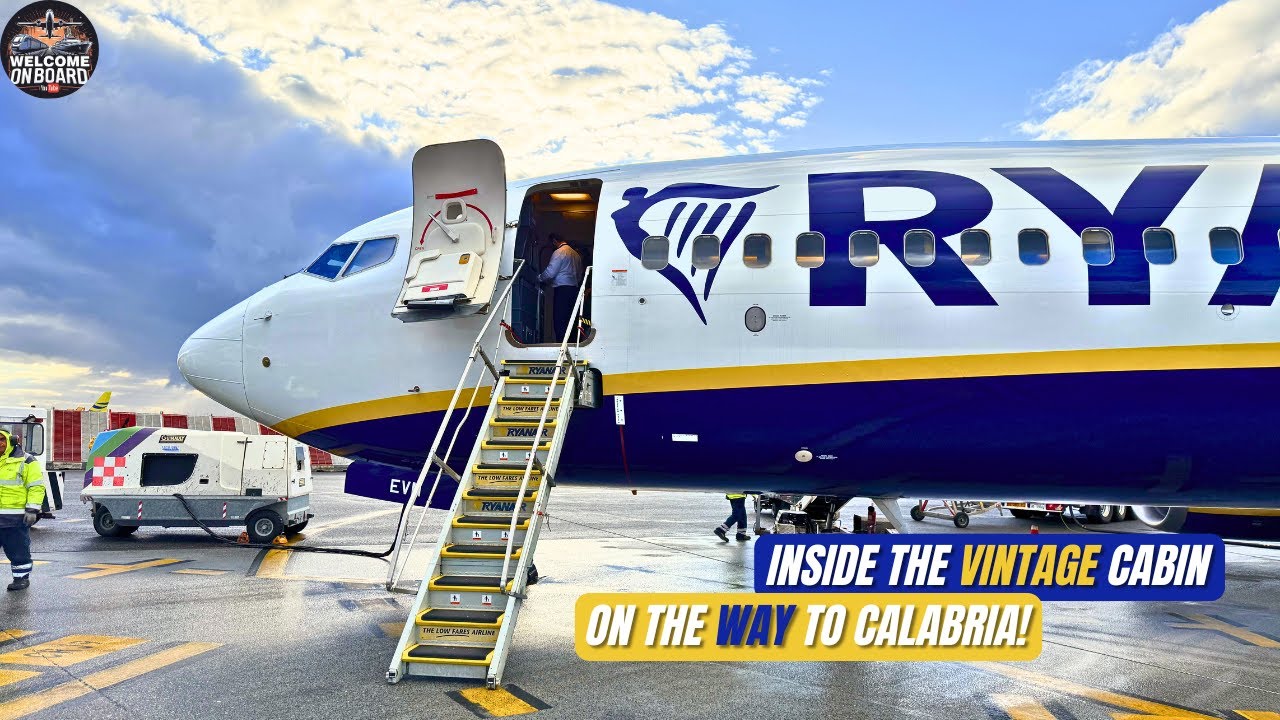 [4K] TRIP REPORT | Ryanair B737‑800 Old & Rare Cabin Experience | Venezia ✈ Lamezia Terme