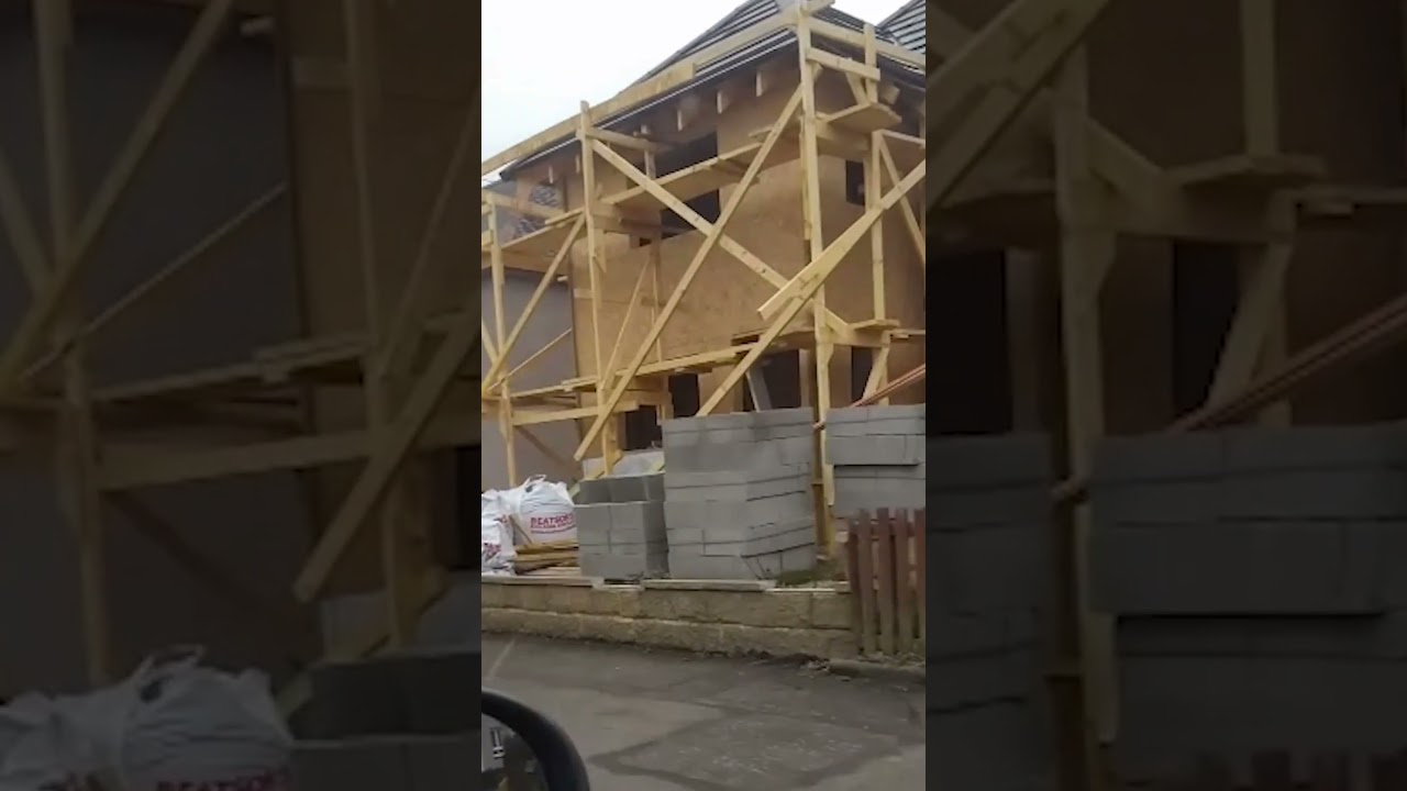 I WOODEN feel safe going up this 😱 #fail #construction #scaffolding #constructionlife #fyp