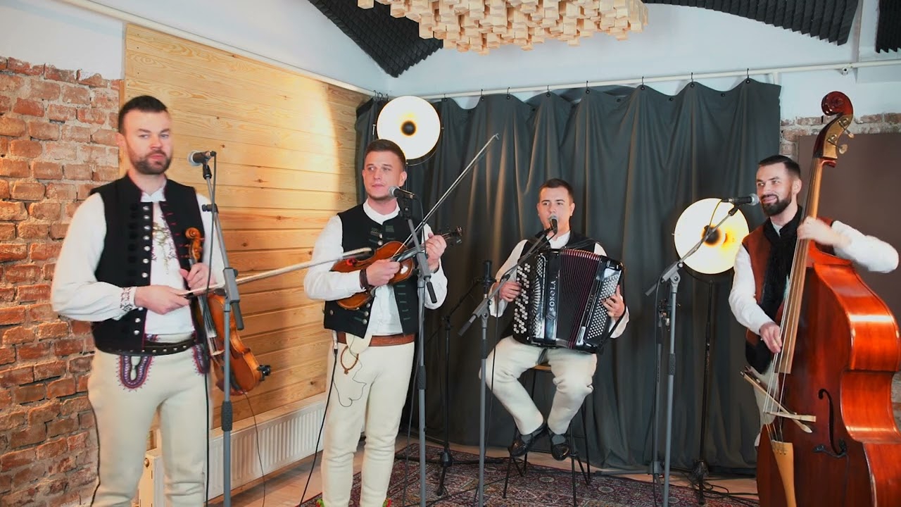 Kapela Haja na żywo w BB Records and Media I