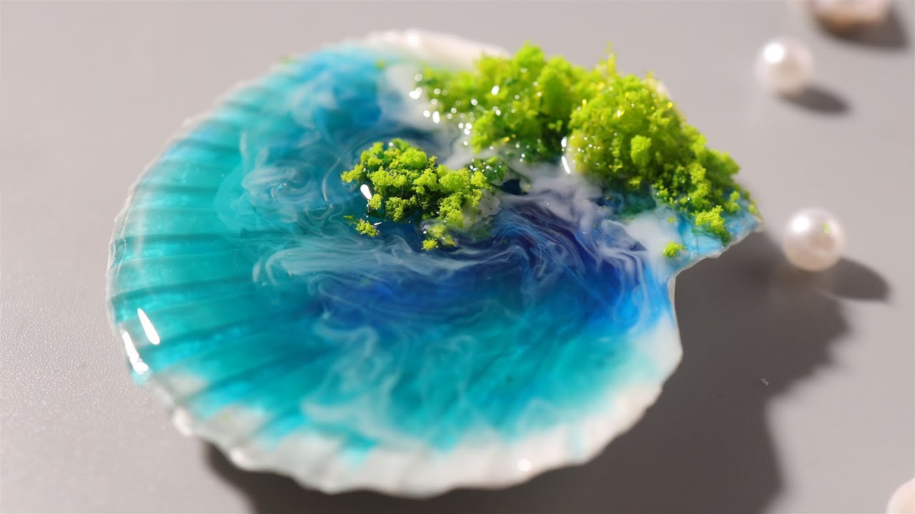 UV Resin Crafts - UV Resin Ideas With Pigments | DIY Ocean Resin Tutorial