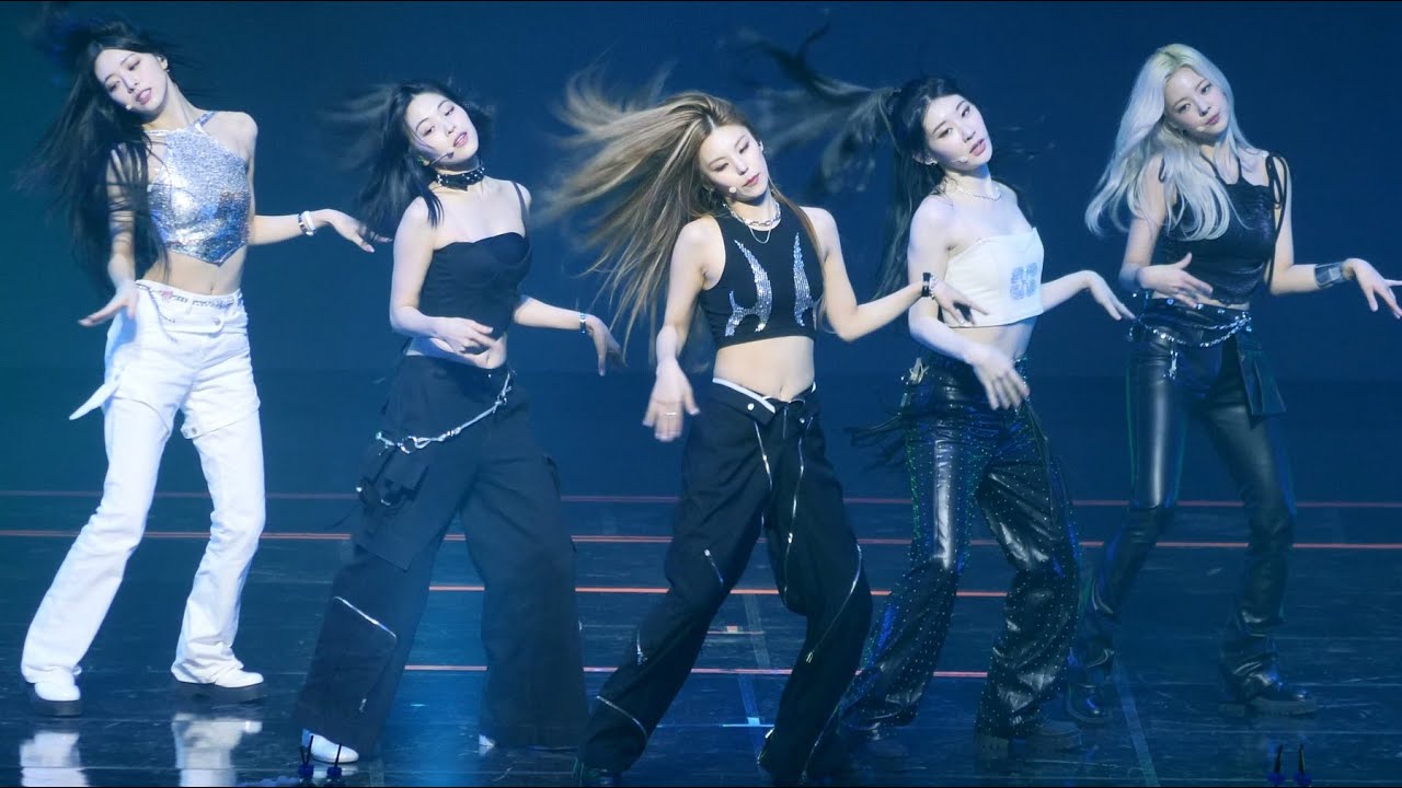 230617 있지 (ITZY) 'Not Shy' 4K Cam (롯데면세점 패밀리콘서트)