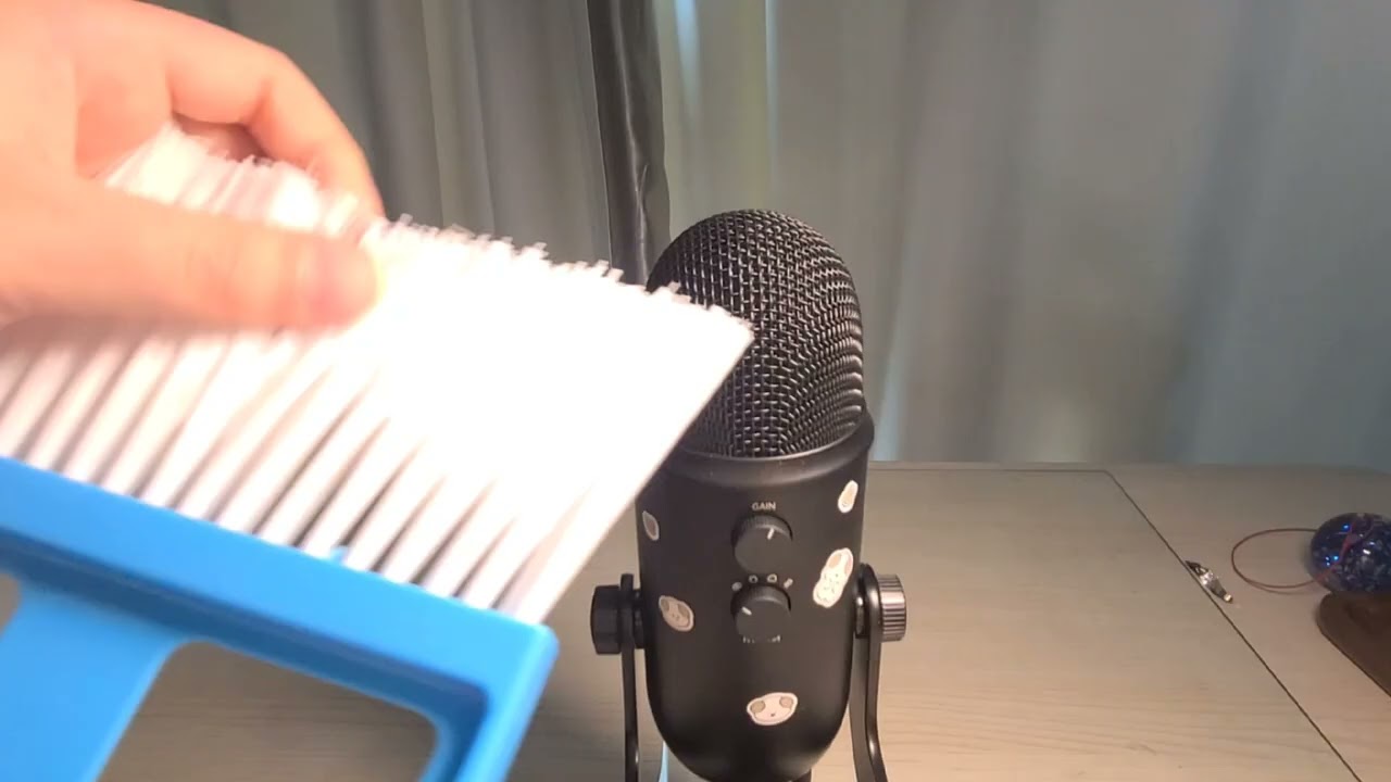 ASMR that makes your ears tickle happily