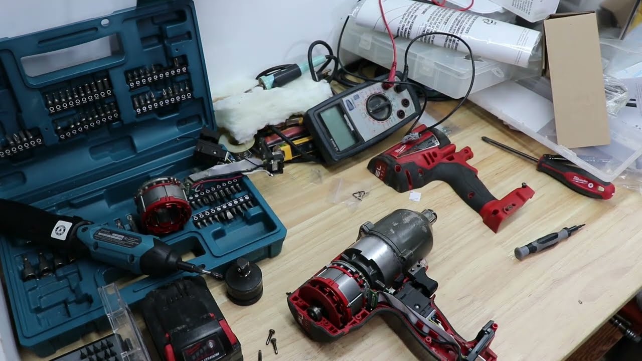 Replacing Milwaukee Electronics is Easy - 3/4