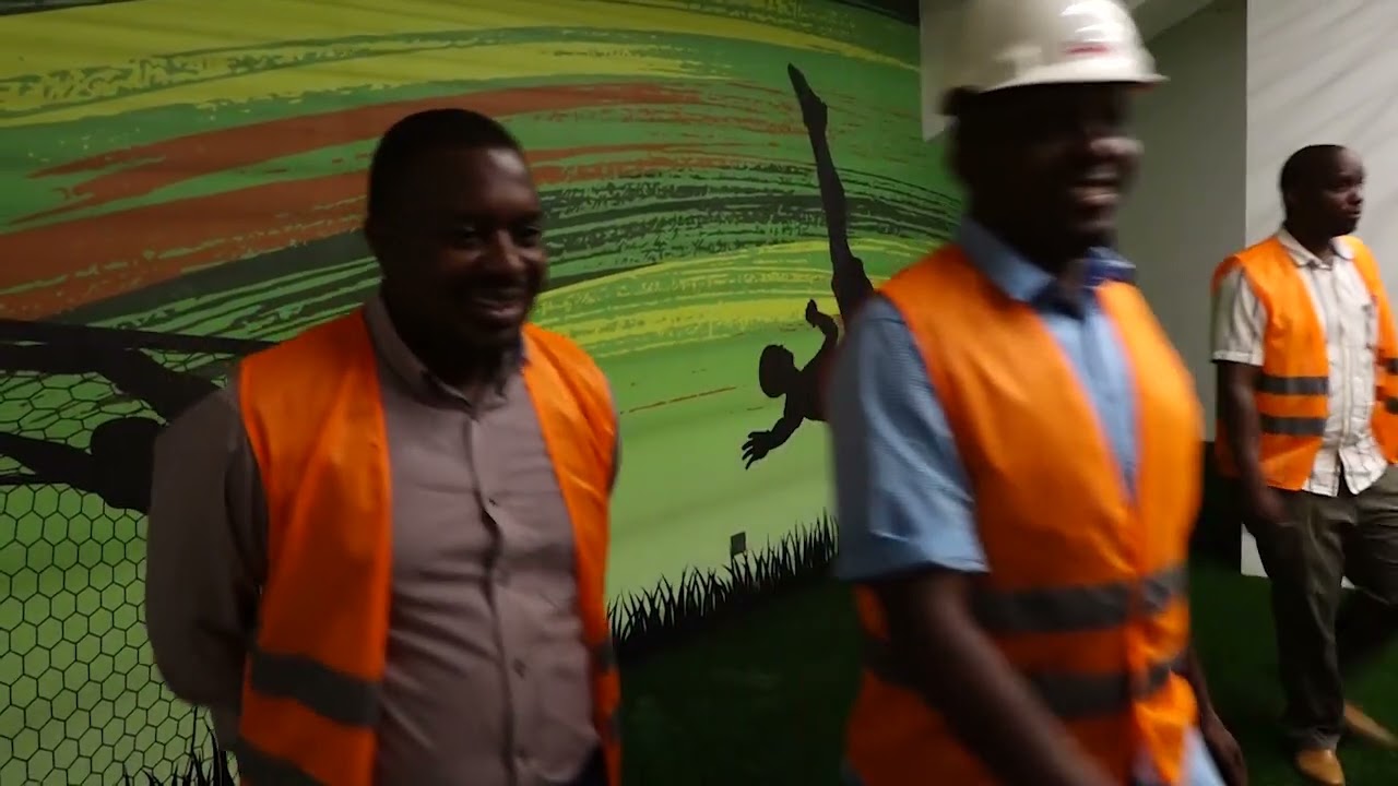 Стадион AFCON HOIMA CITY на 97%, раздевалка потрясающая