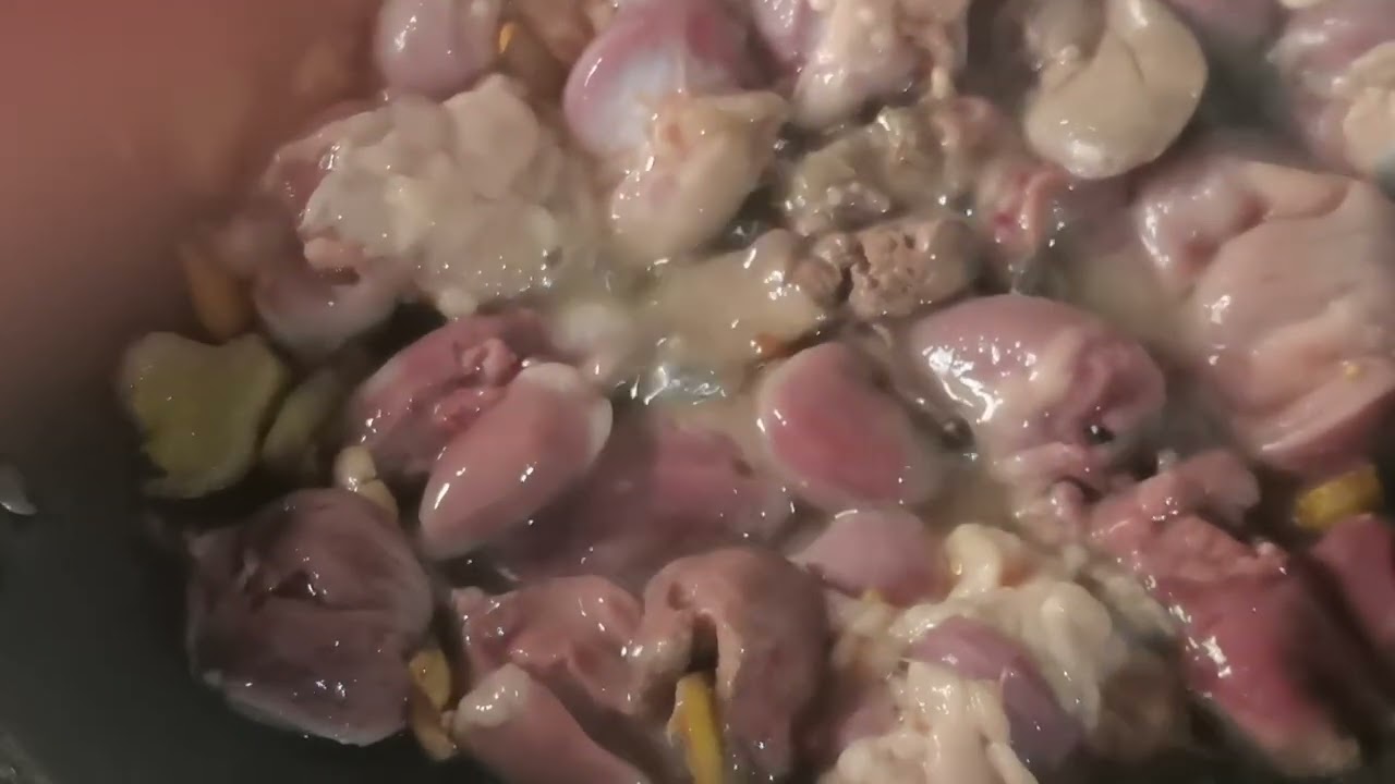 Atay at balunbalunan masarap ding gawin na sinampalukan