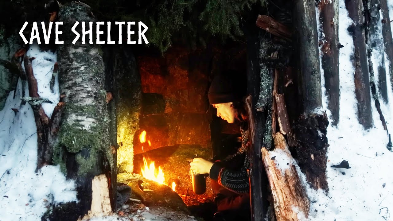 Winter Cave Shelter❄️ Surviving Cold & Wet Weather